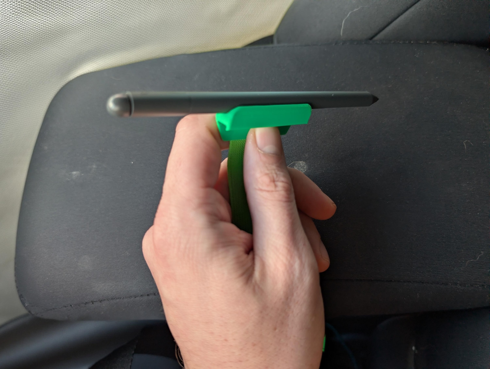 Magnetic pen holder