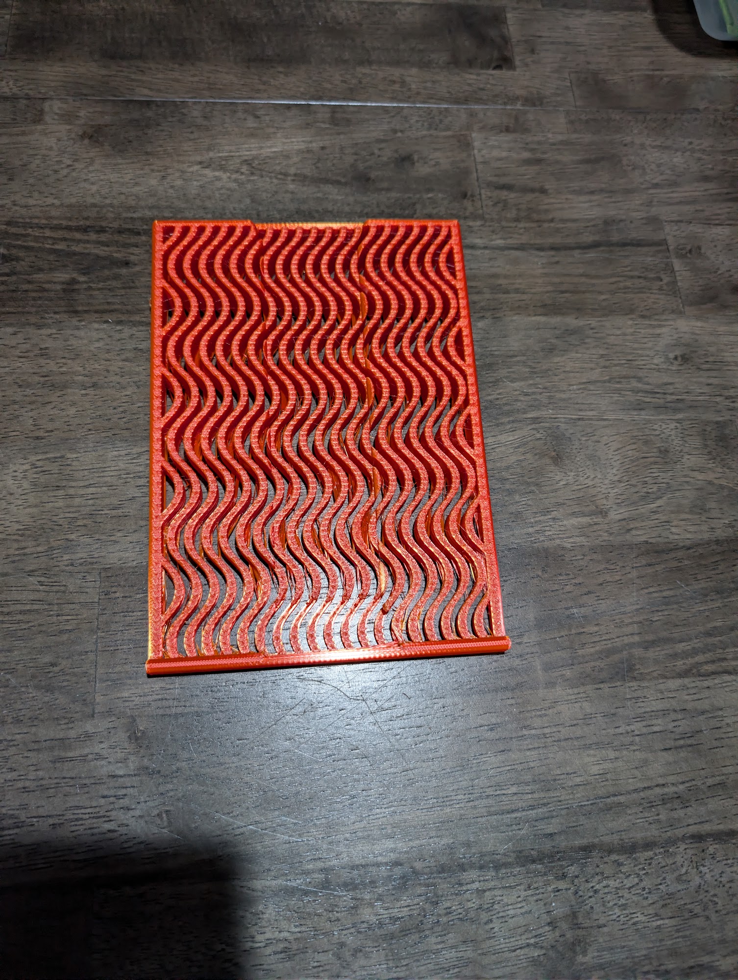 Wavy pattern